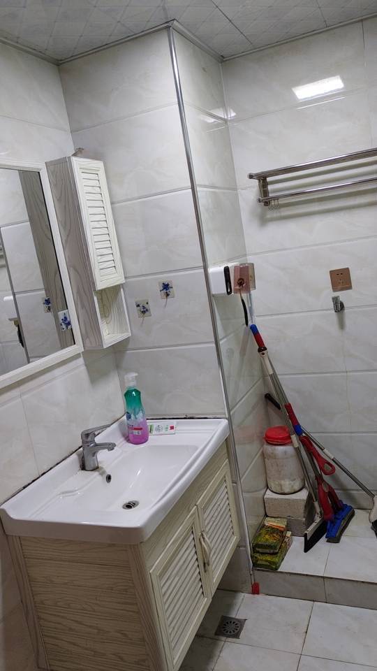 Nanchang County 丽晶V+公馆