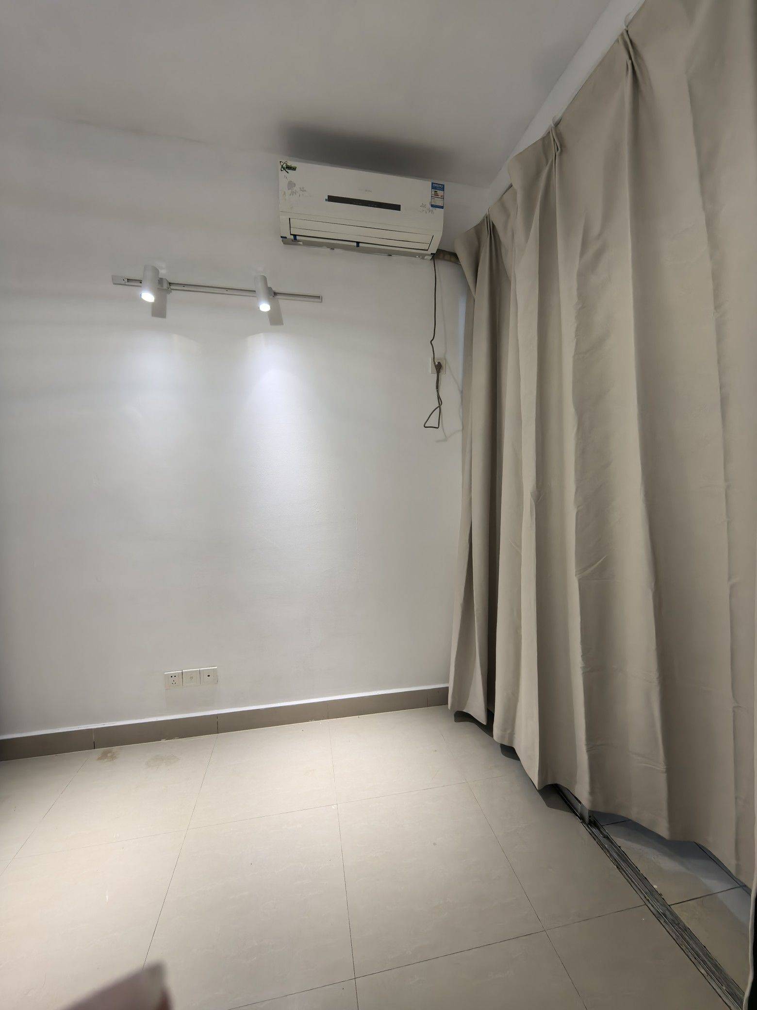 天涯 金鸡岭村大道8号