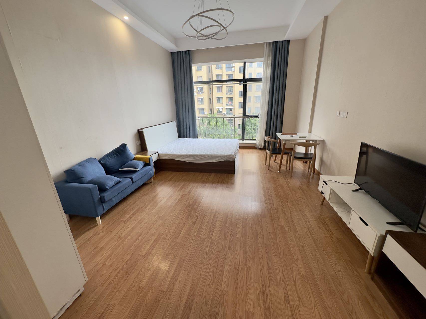 Yuhang 赛银国际广场-3栋