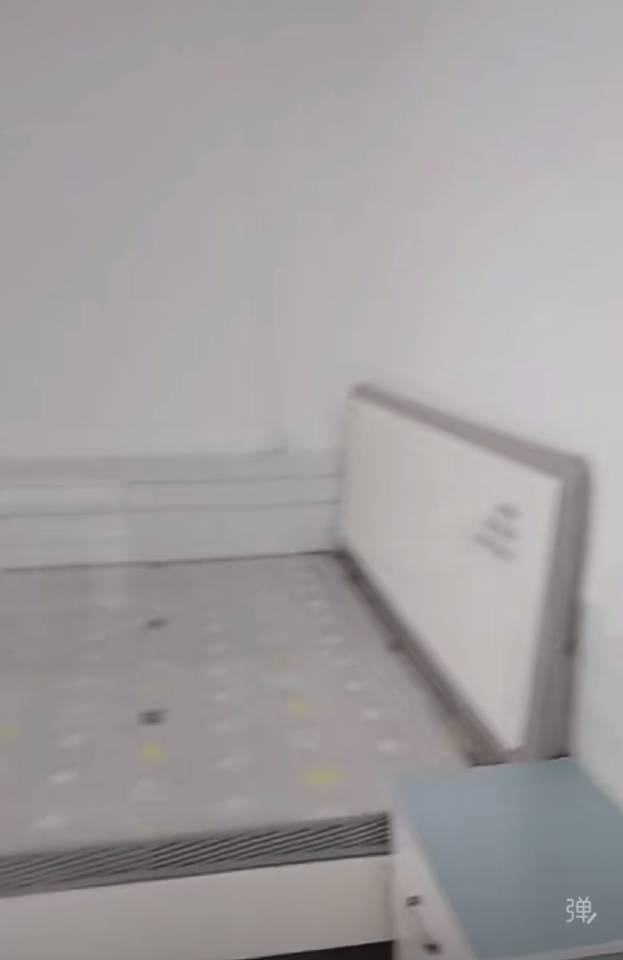 雨花 莲湖汽车饰品城小区