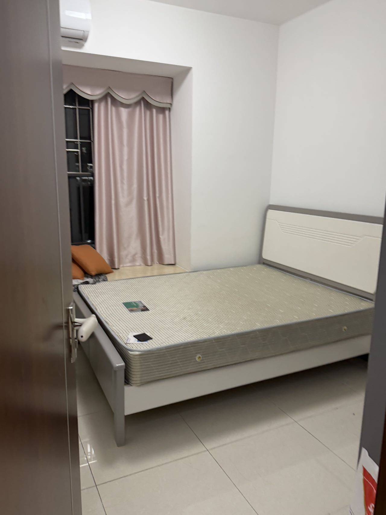 黄埔 小新塘回迁房-J区