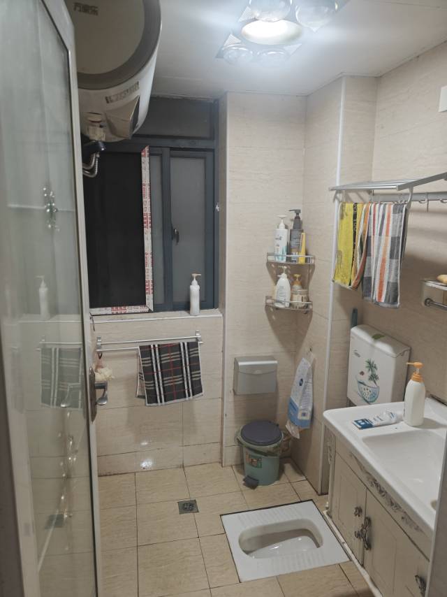 Qingshanhu 绿都悦府