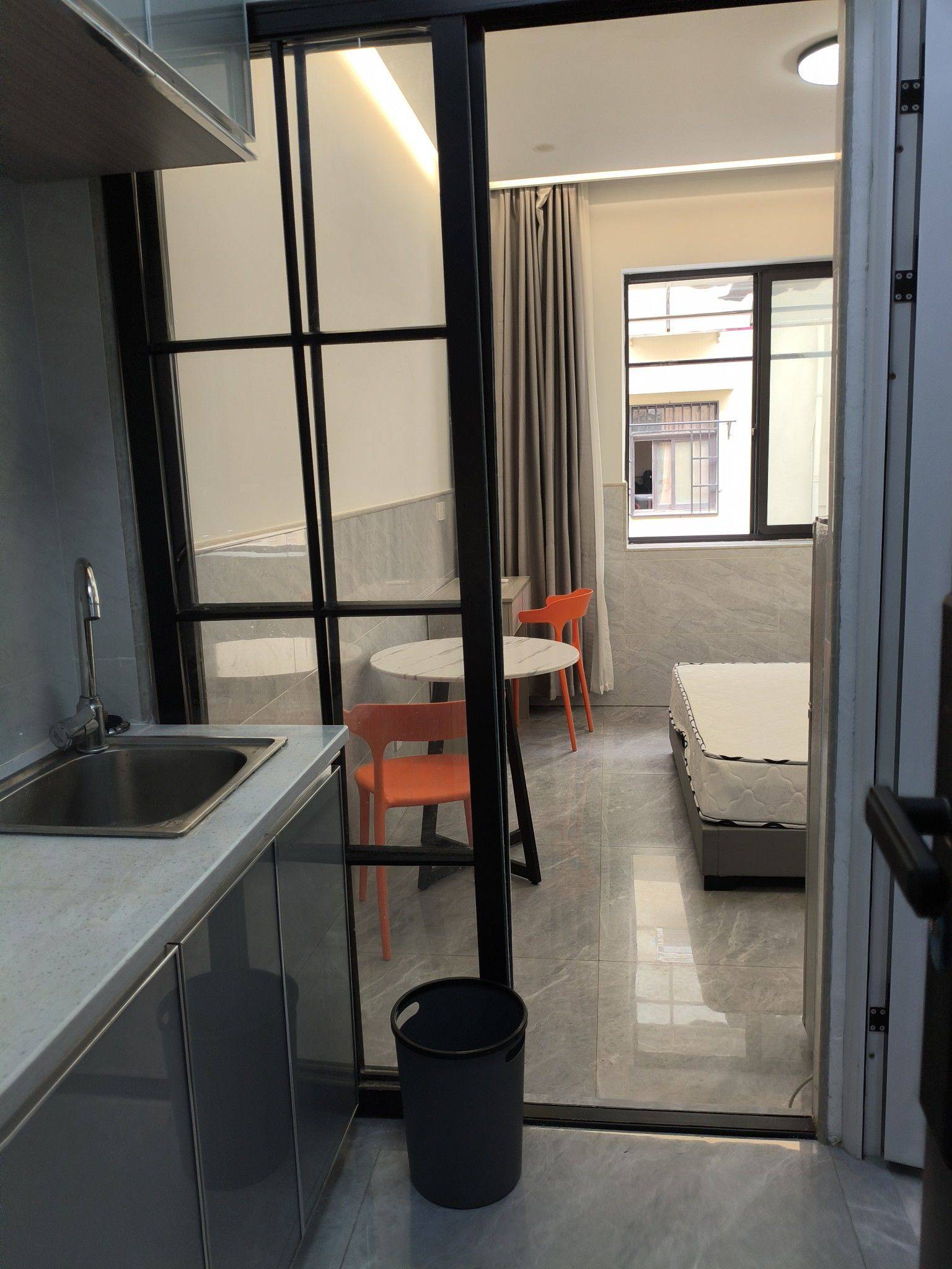 陆水英整租房源2