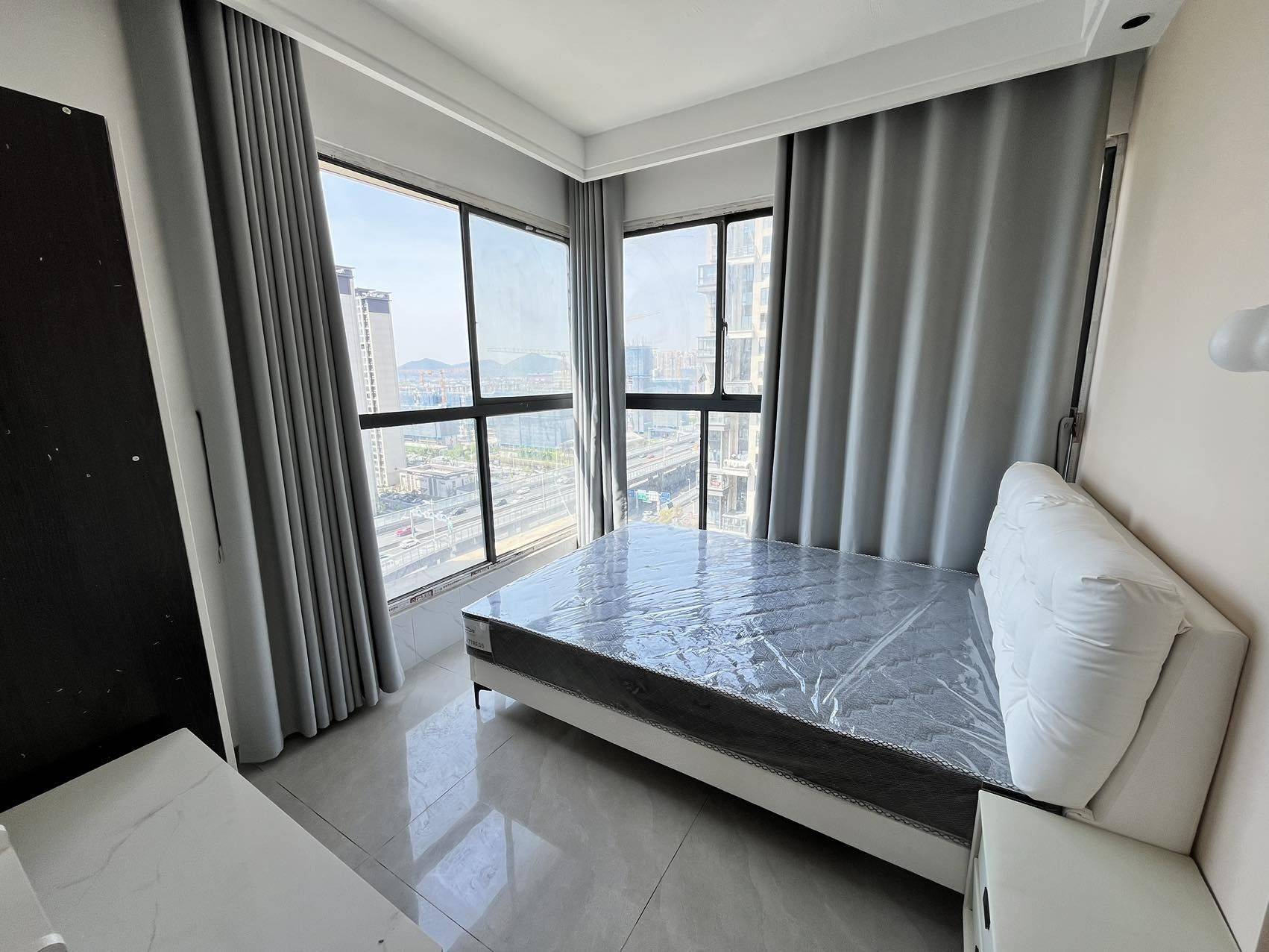 城外吹晚风整租房源1