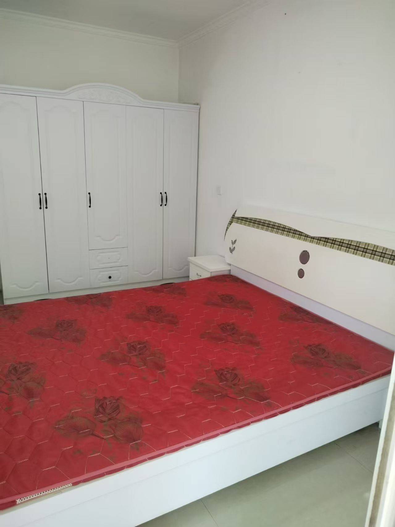 出淤泥而不染整租房源2