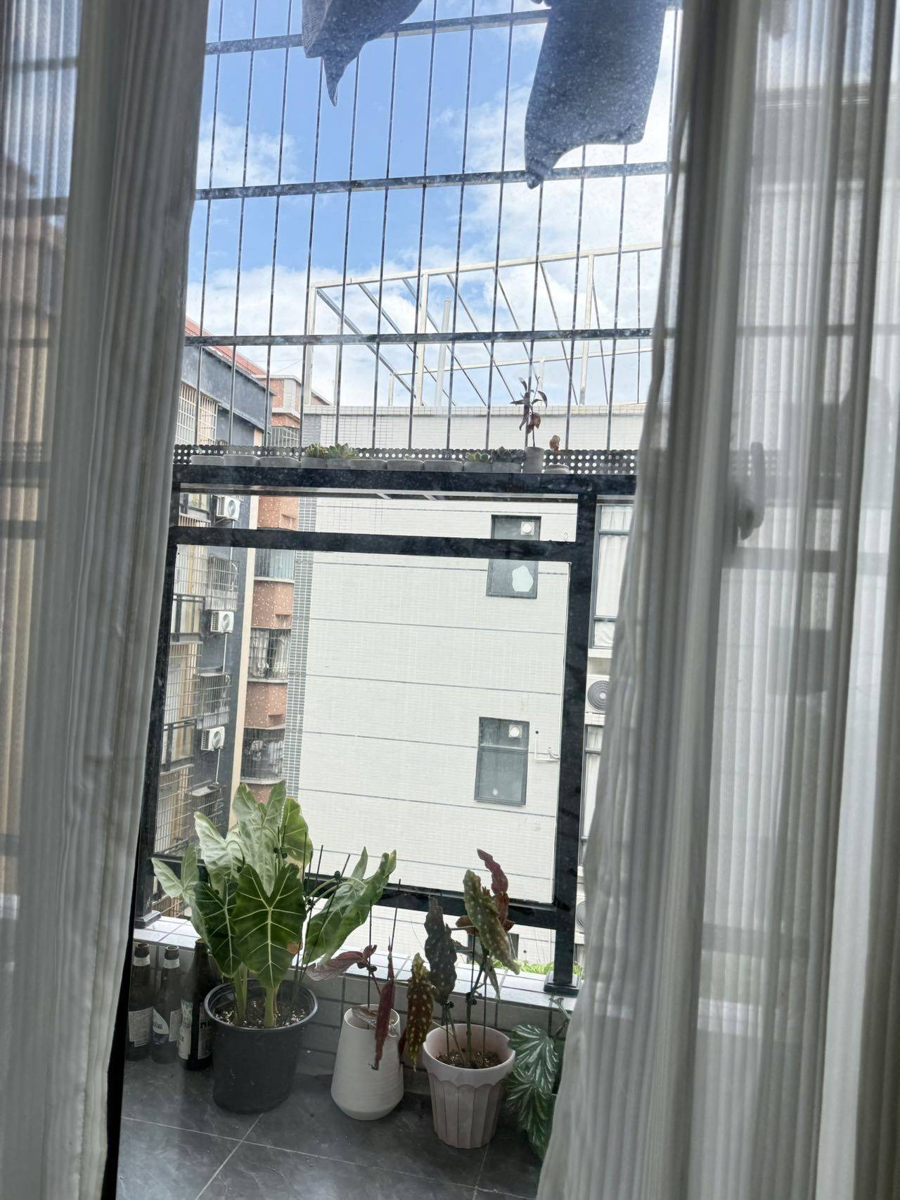 白云 西岭路18巷-14号楼