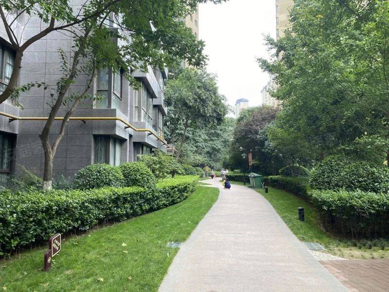 莲湖 天朗大兴郡蔚蓝青城