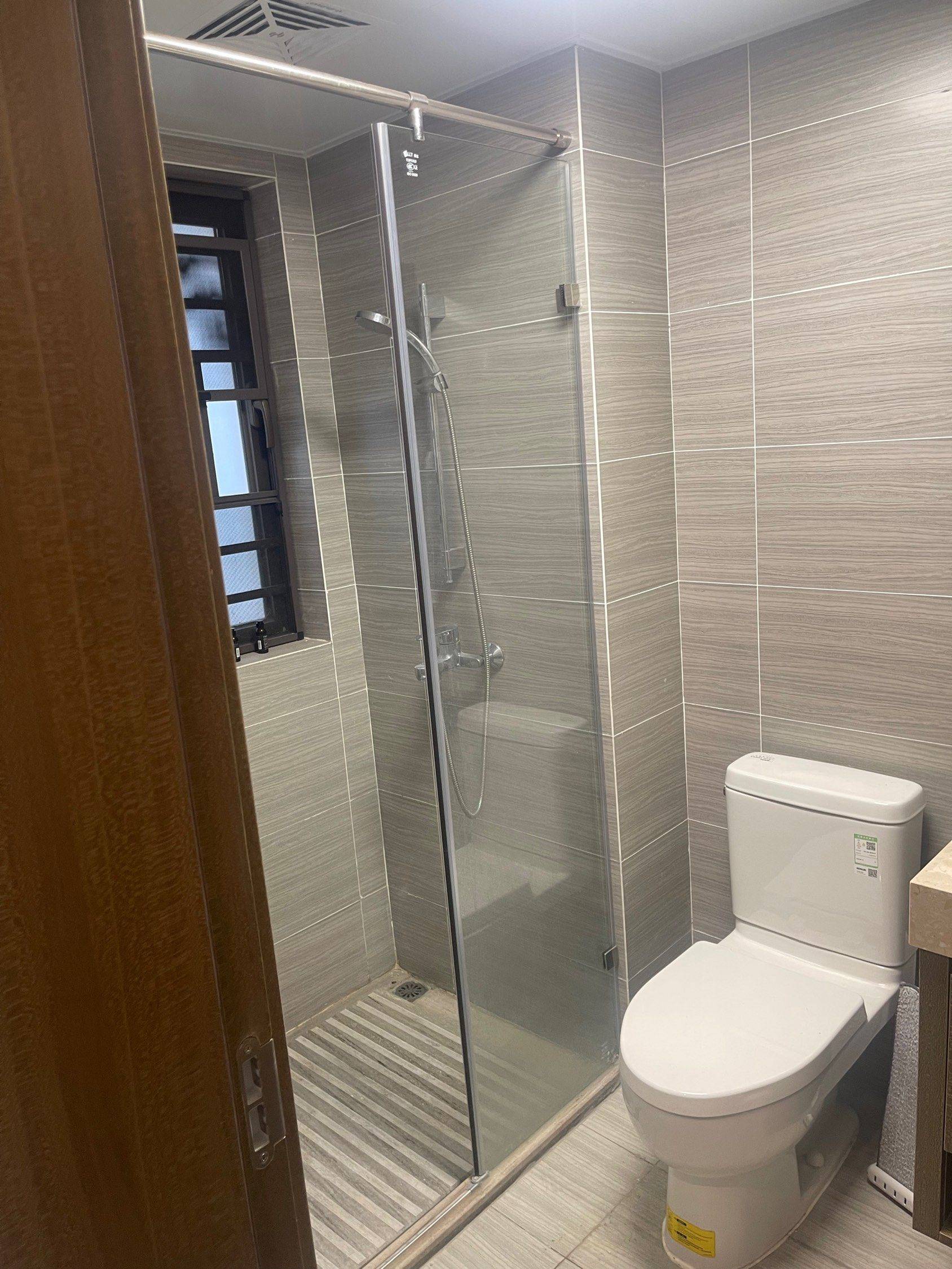 想把头发往后捋整租房源2