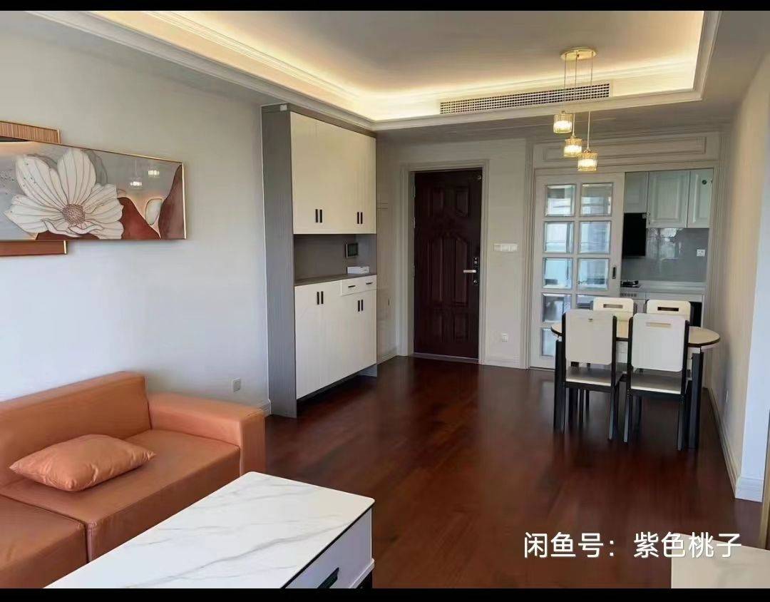 水和杯。整租房源2