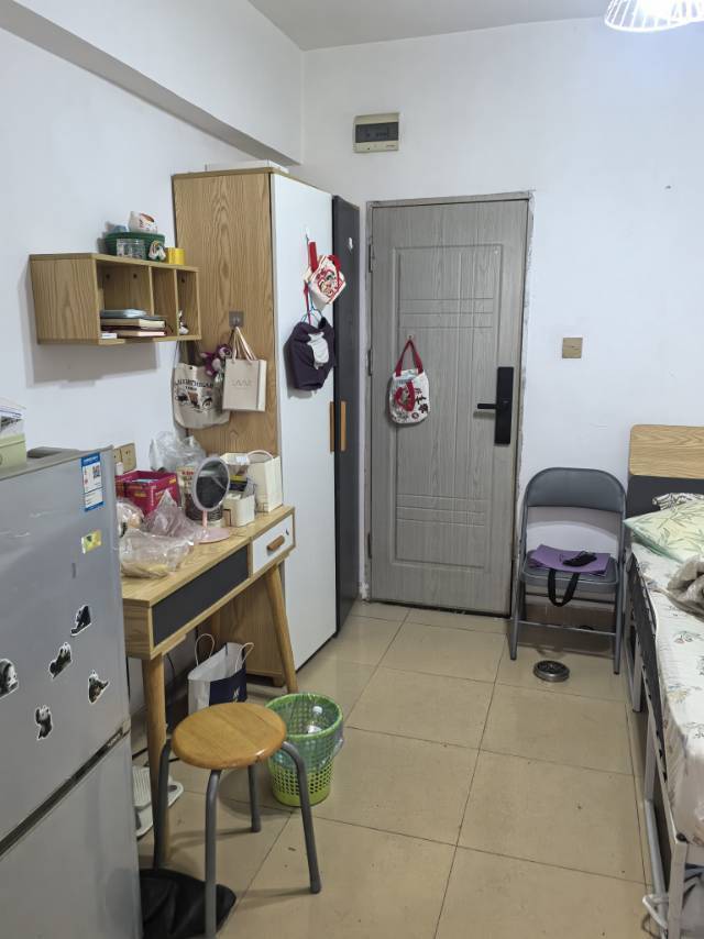 知黑守白整租房源1