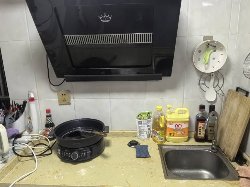 知黑守白整租房源2