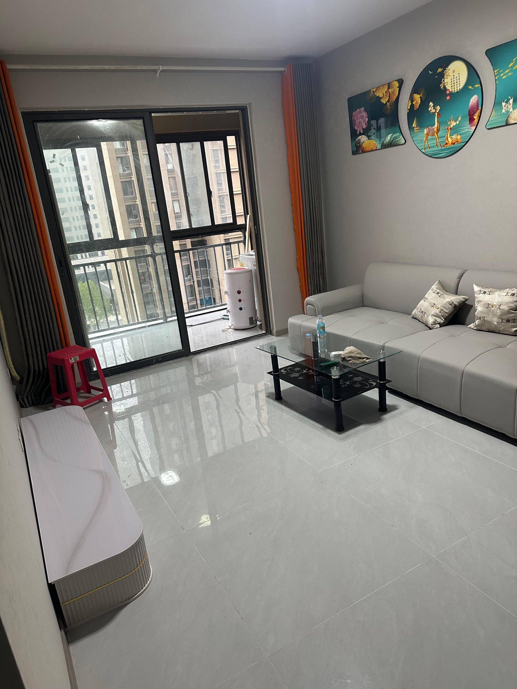 静静地躺着整租房源2