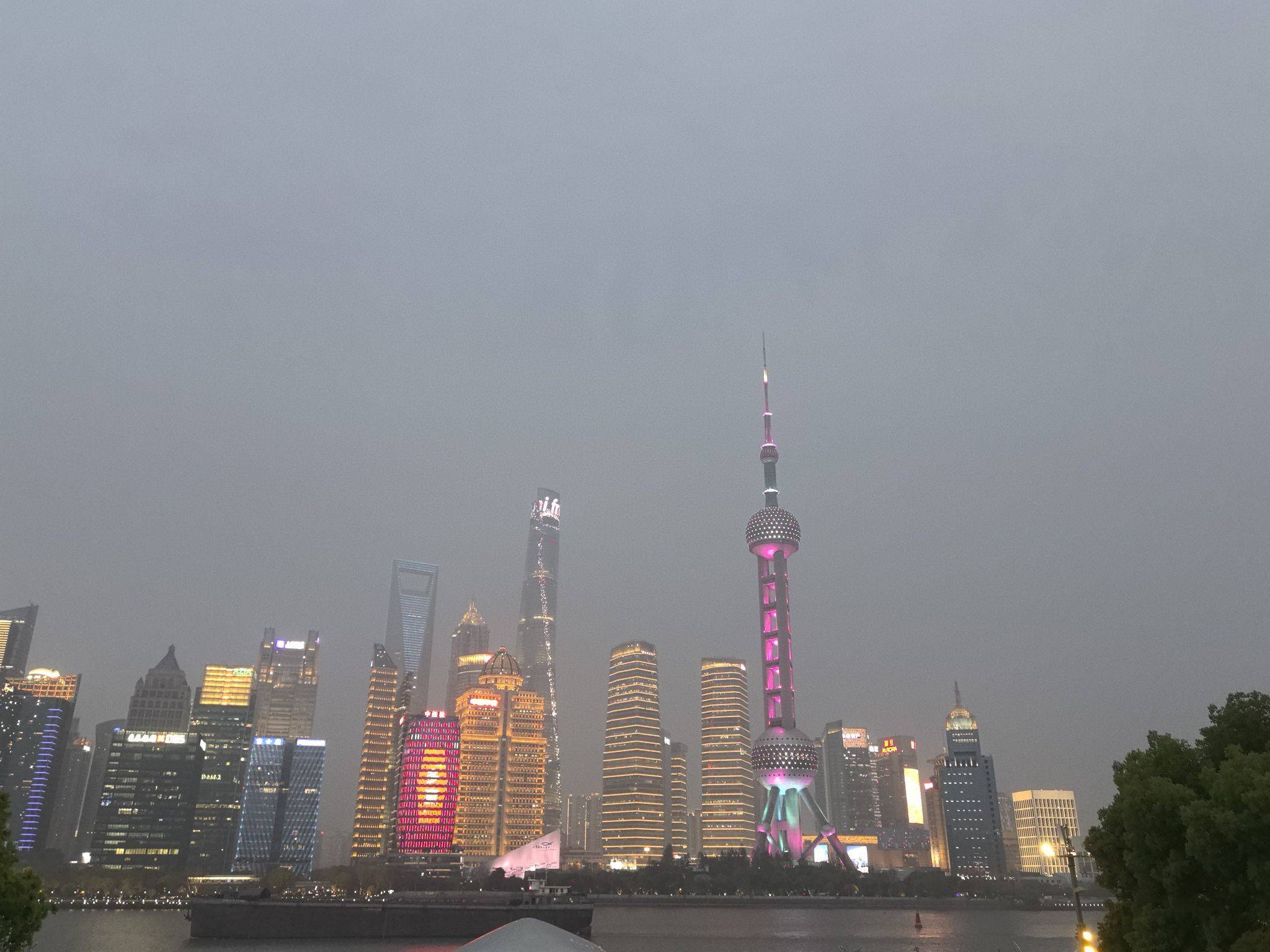 外滩南京东路地铁口整租房源2