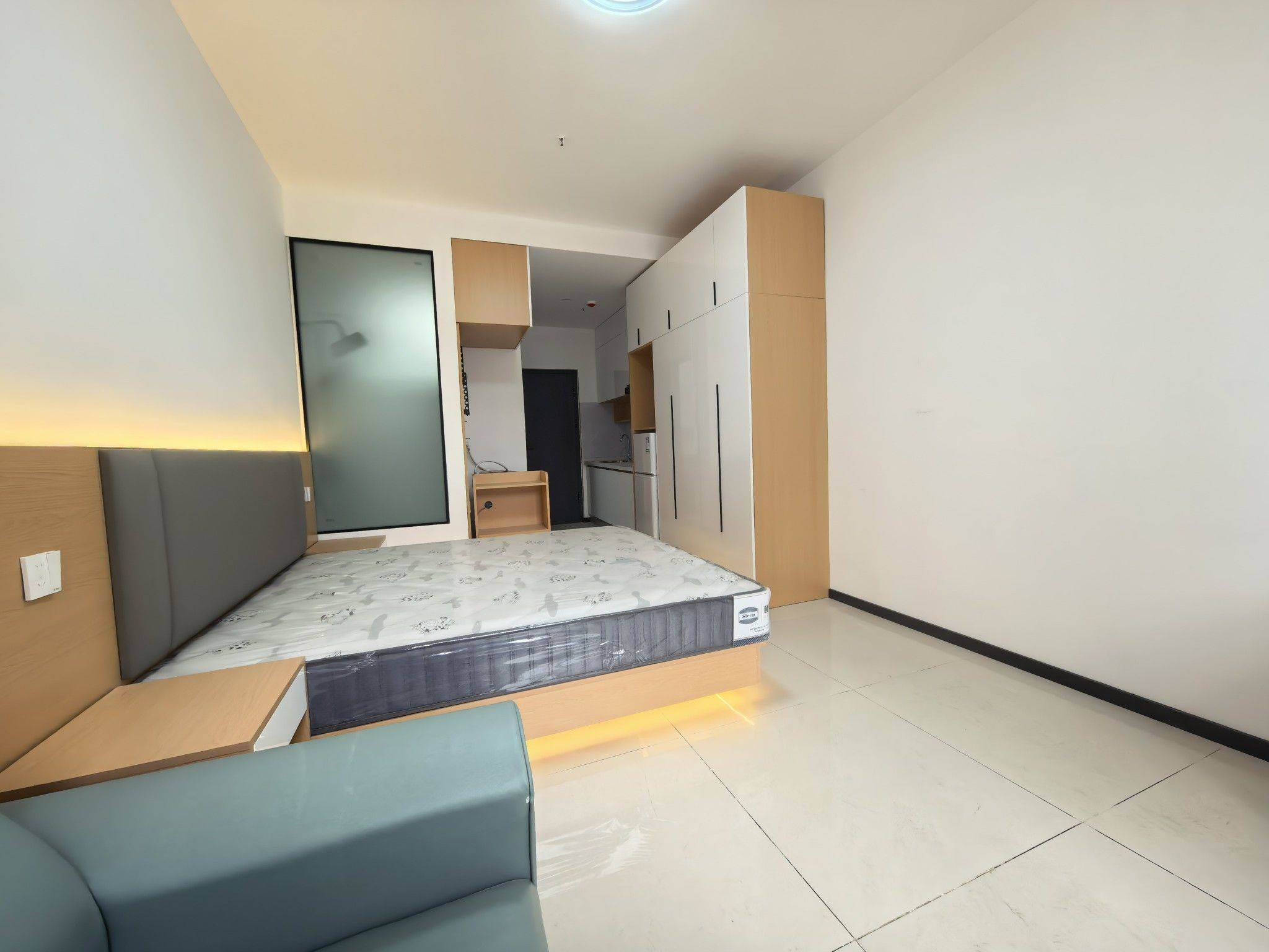 莲湖 西安市启贤公寓(紫云溪店)