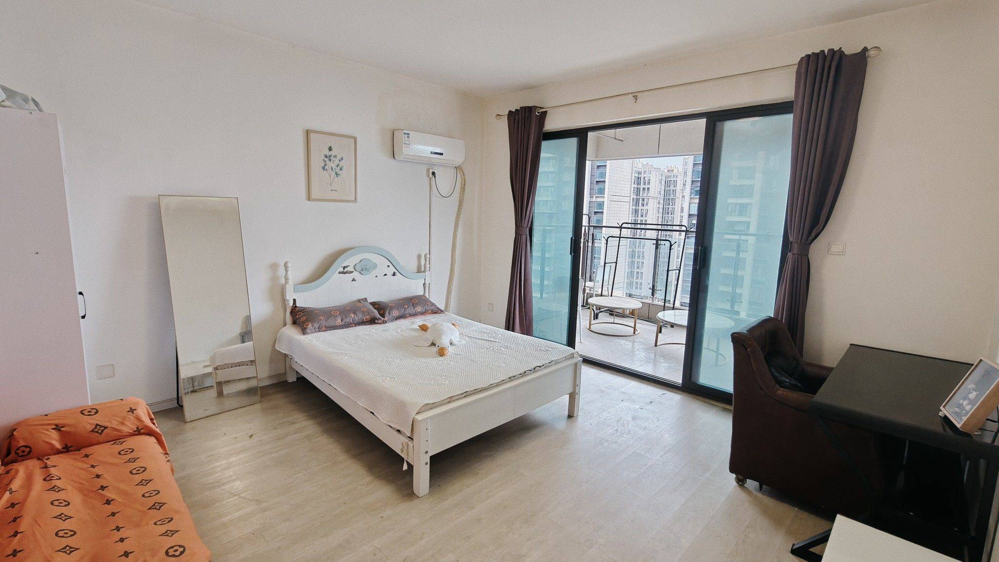 攒钱买地球整租房源3