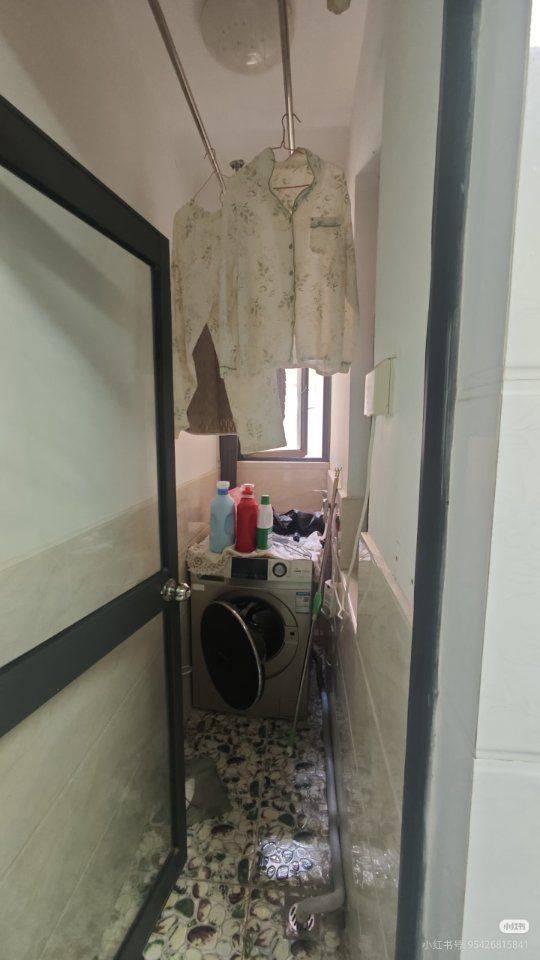 盘龙 世博美术小区-1栋