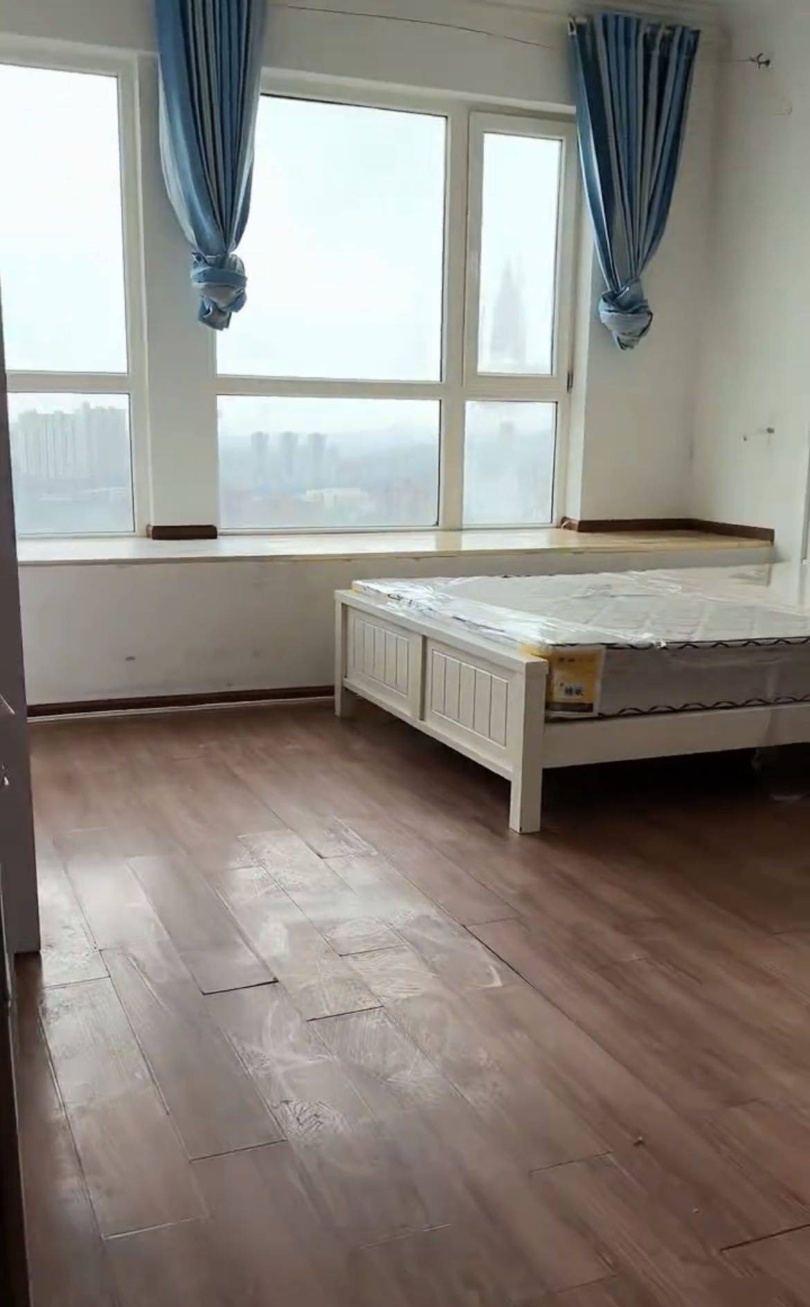 观山湖 中铁逸都国际-C区