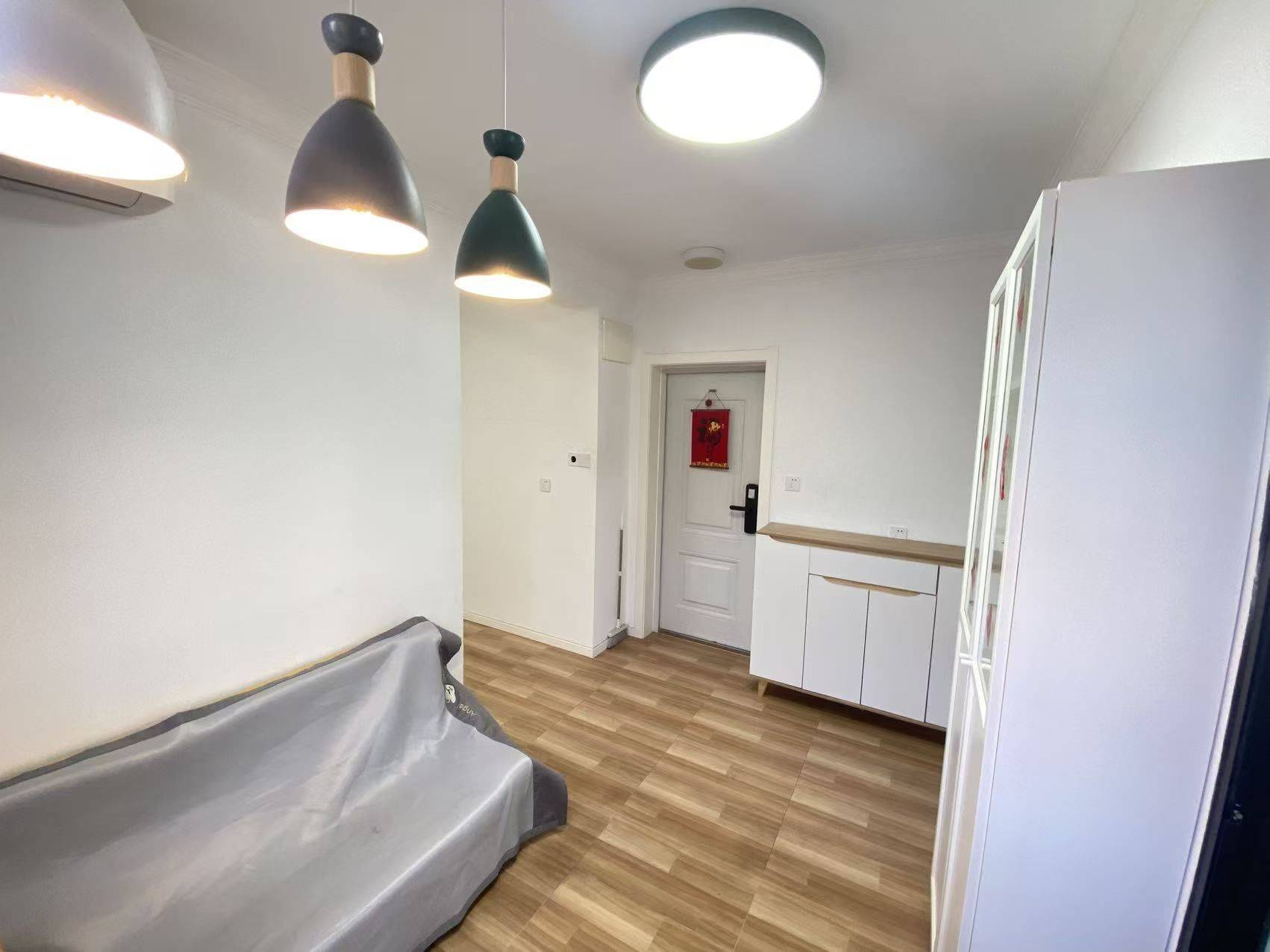 顶顶爸爱遛娃整租房源2