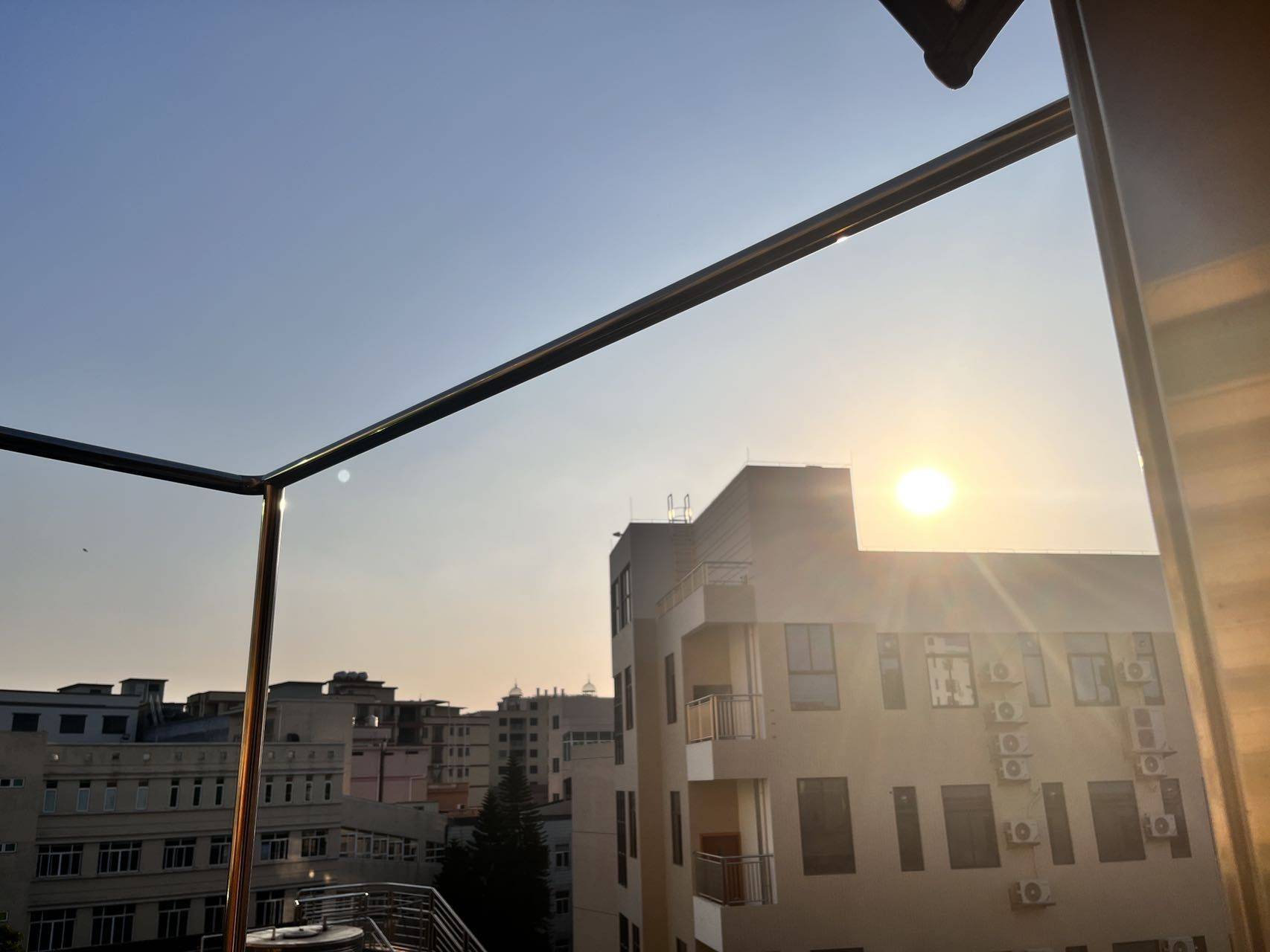 温馨小窝-干净治愈-不限性别-市井烟火气-老友记-慢时光