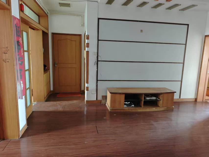 崂山 岭西村口-1号楼