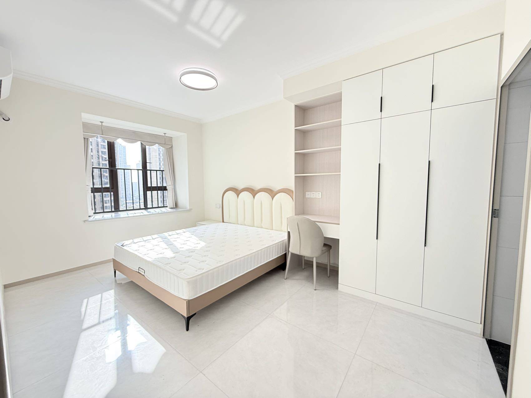 温馨小窝-干净治愈-不限性别-市井烟火气-老友记-LGBTQ友好-宠物友好