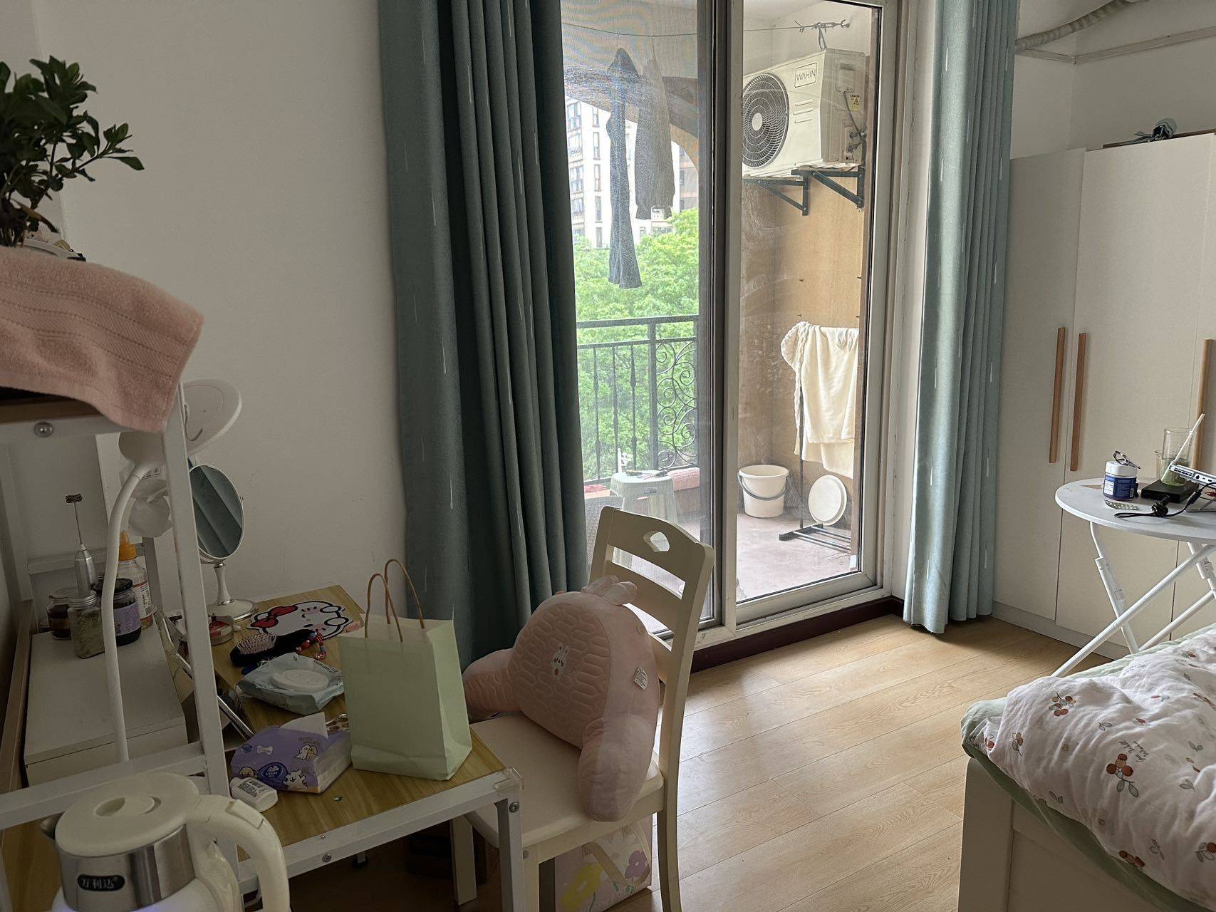 拘谨了一整租房源2