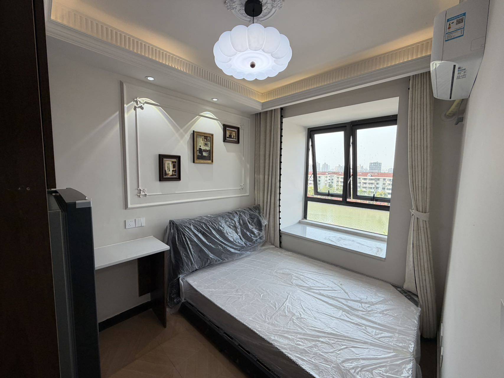 凌晨时泪别整租房源1