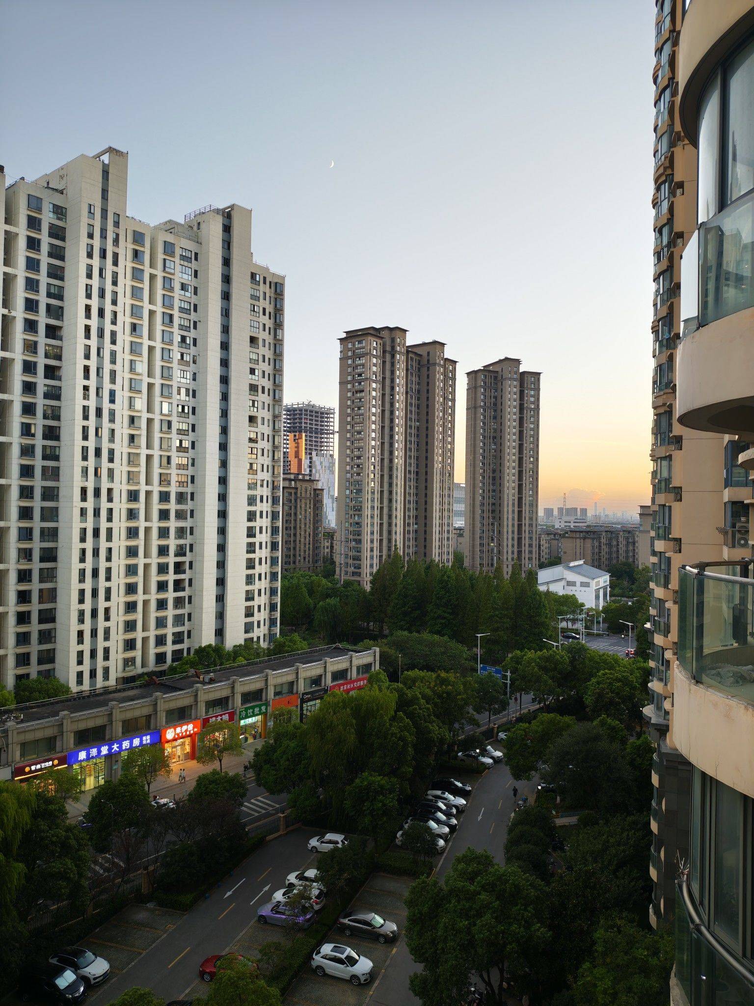 Suzhou Kunshan | 日月光伯爵大地鼎耀花园-10号楼_3