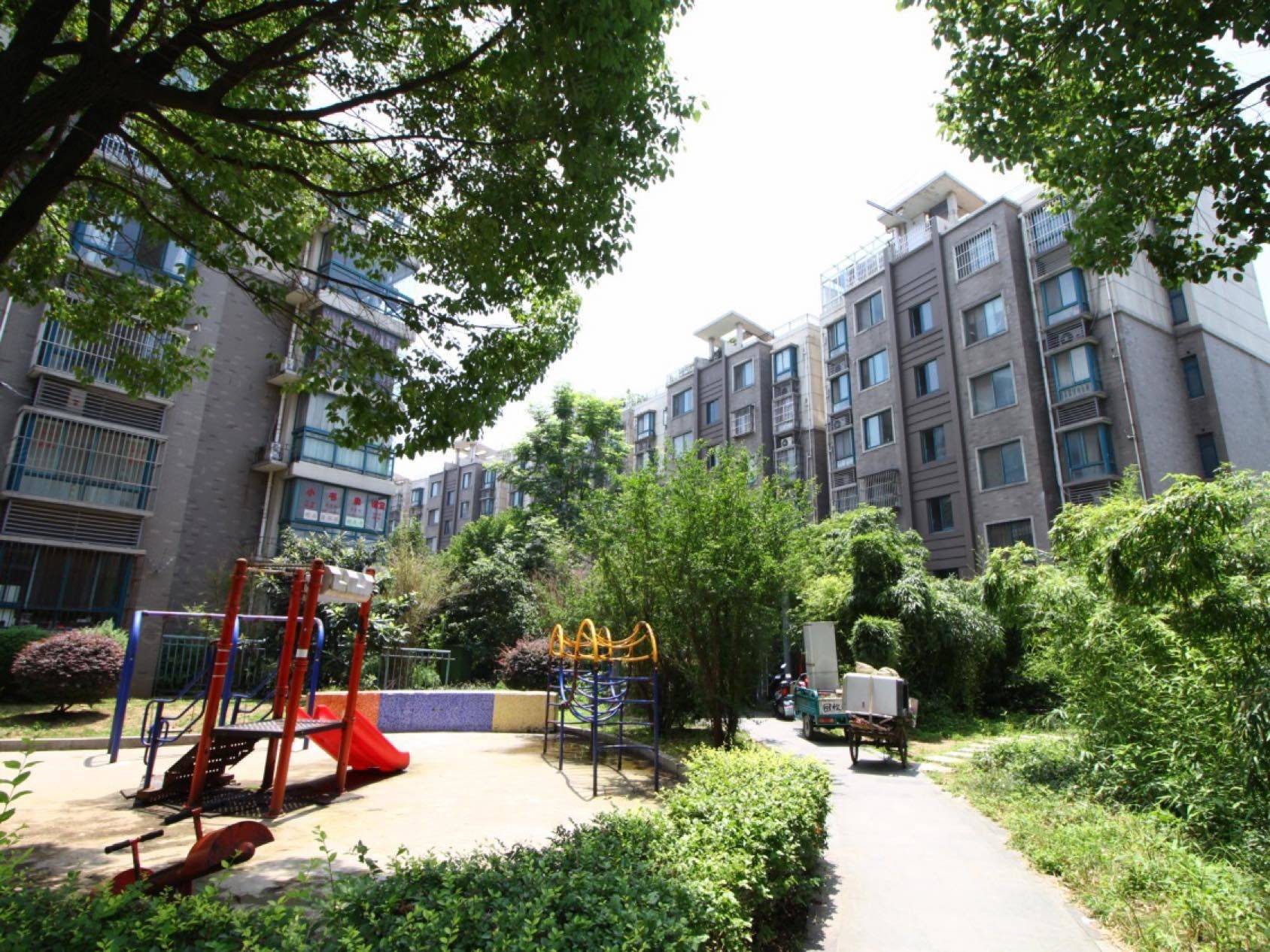 栖霞 城市绿洲花园