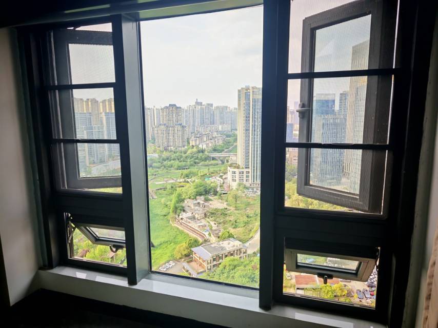 观山湖 恒大滨河左岸