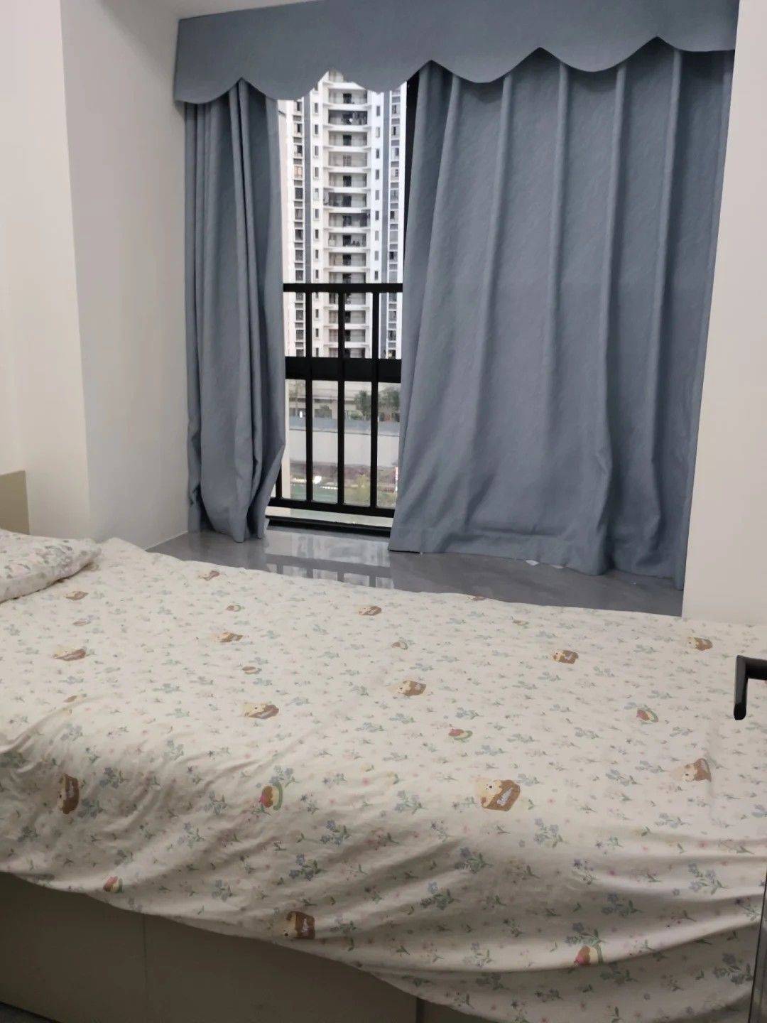 吉阳 东岸村公寓-15栋