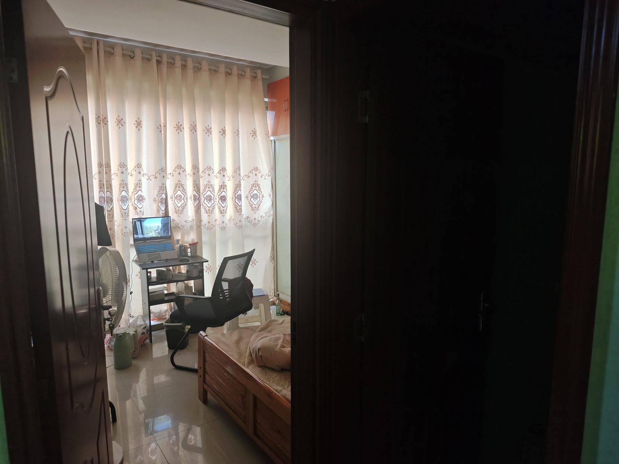 南岸 康德国会山