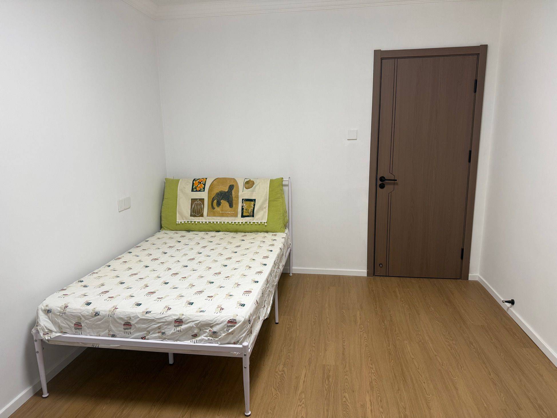 咸蛋黄超人整租房源2