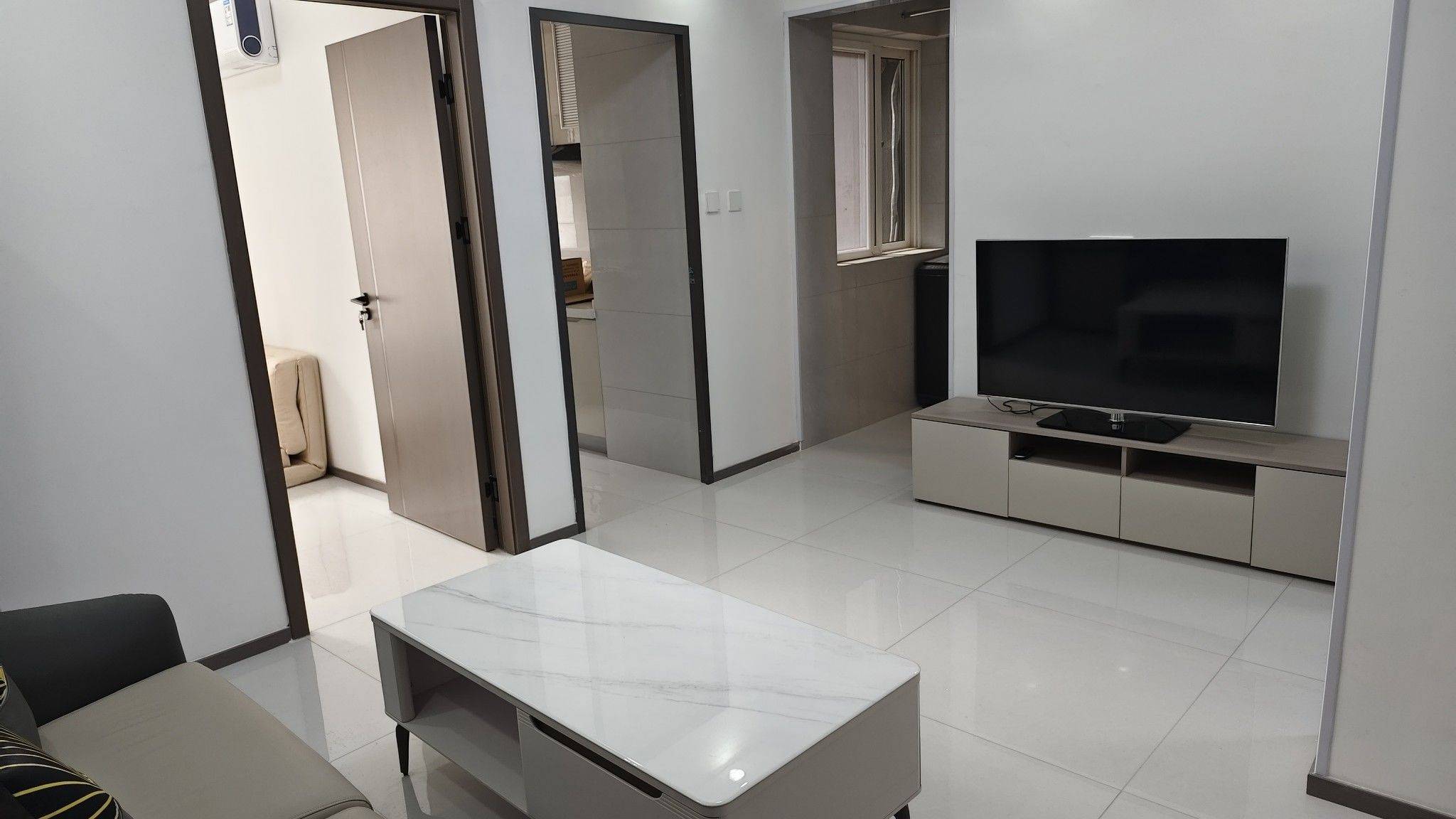 莲湖 宏府鹍翔九天