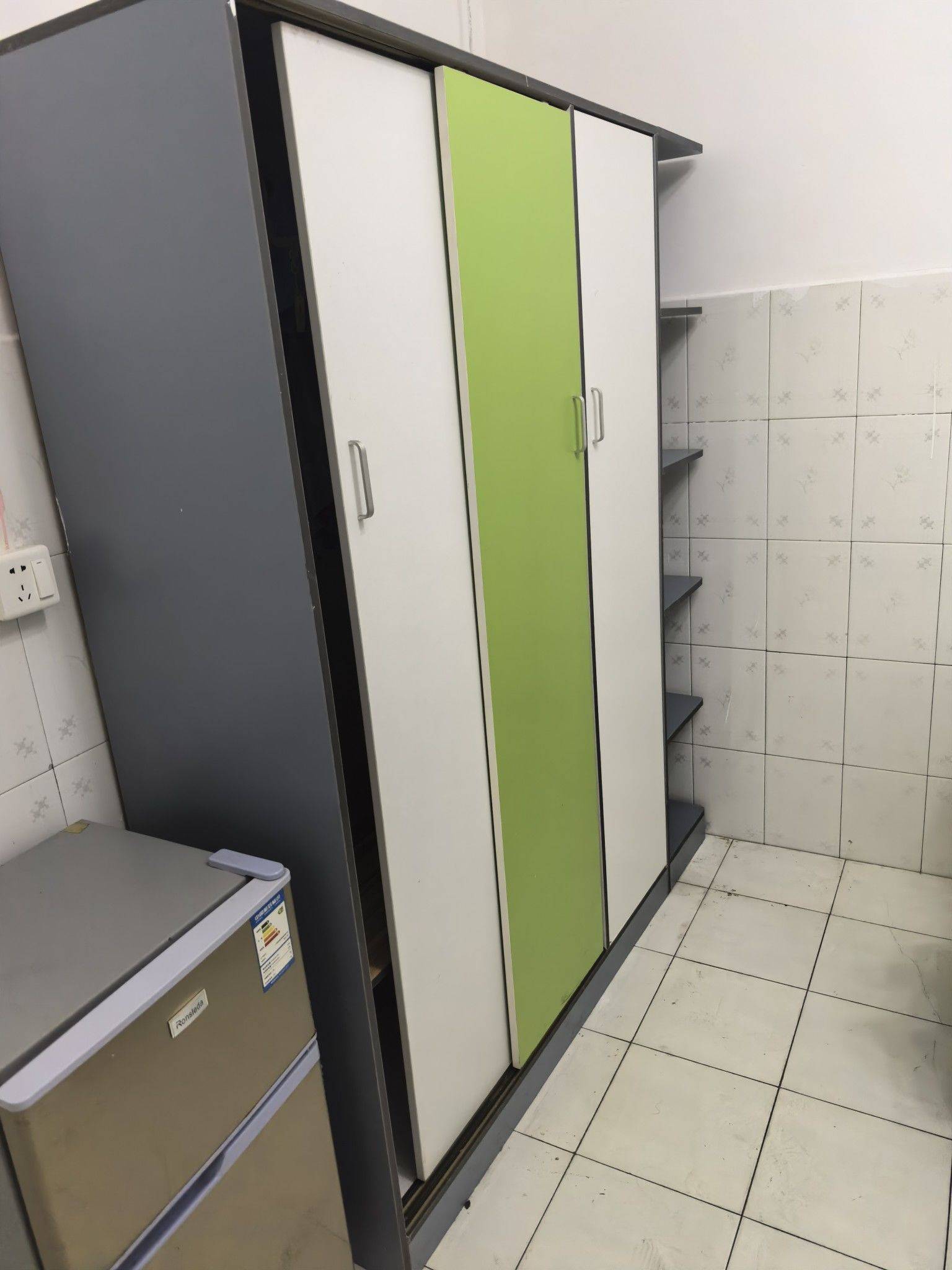 青山湖区 艾溪湖大厦