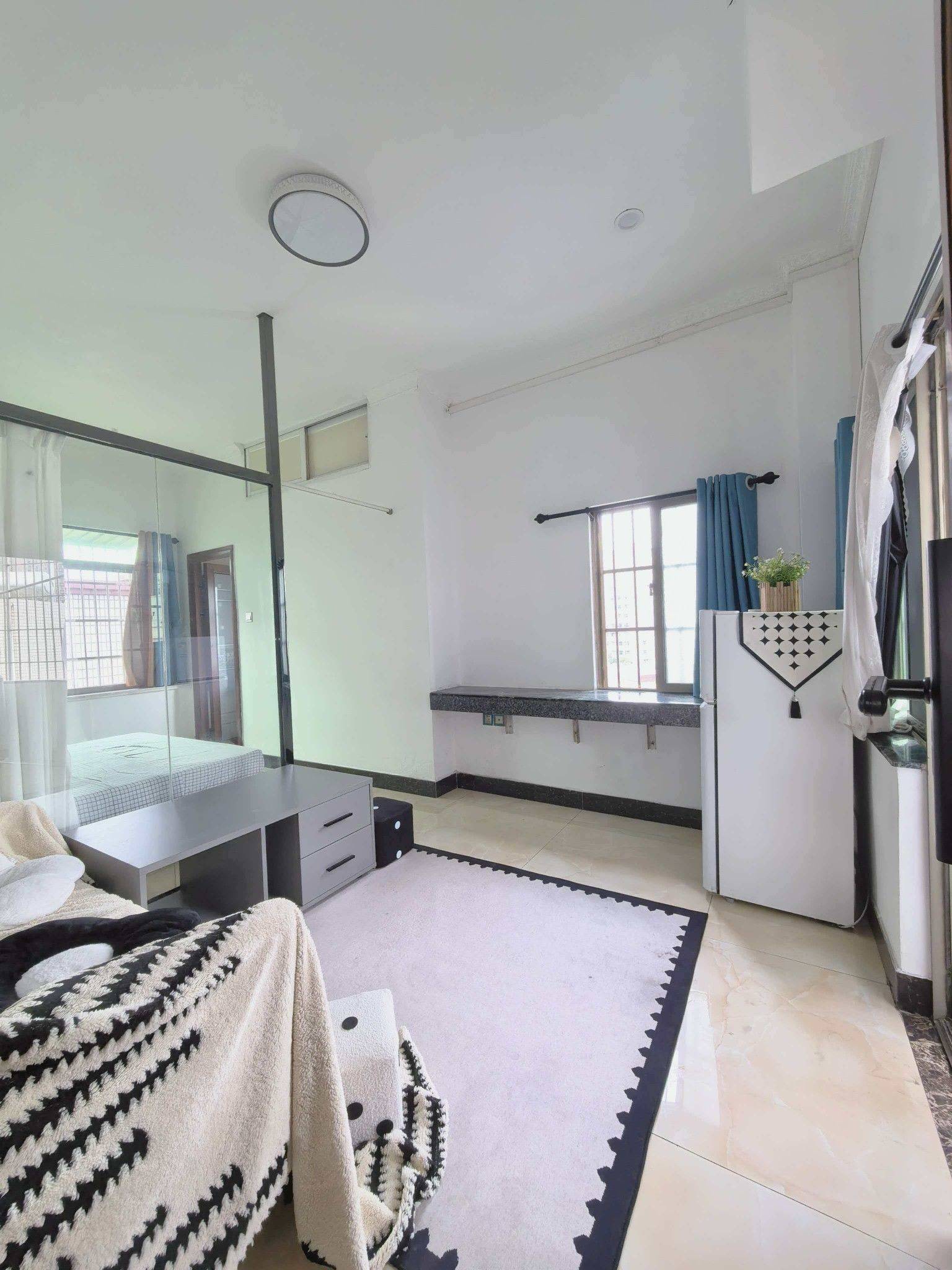 榕树下的兰花草整租房源2