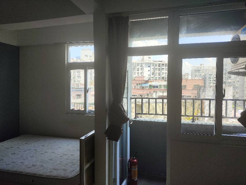 食堂泼辣酱整租房源2