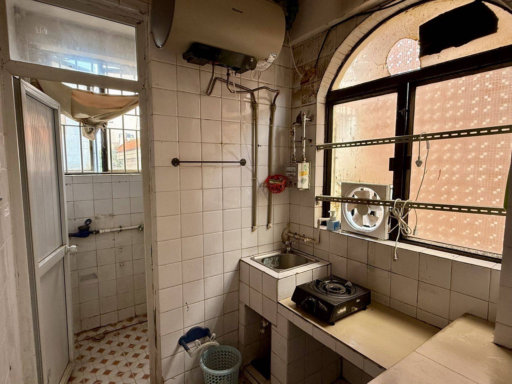 Shenzhen Longhua | 景龙新村东区-9栋_4