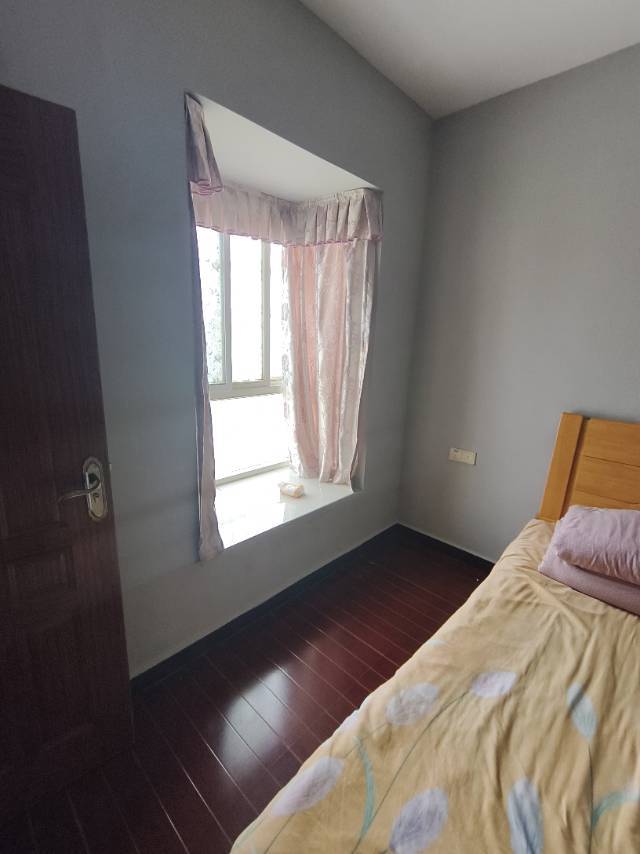 卫东花园转租整租房源1