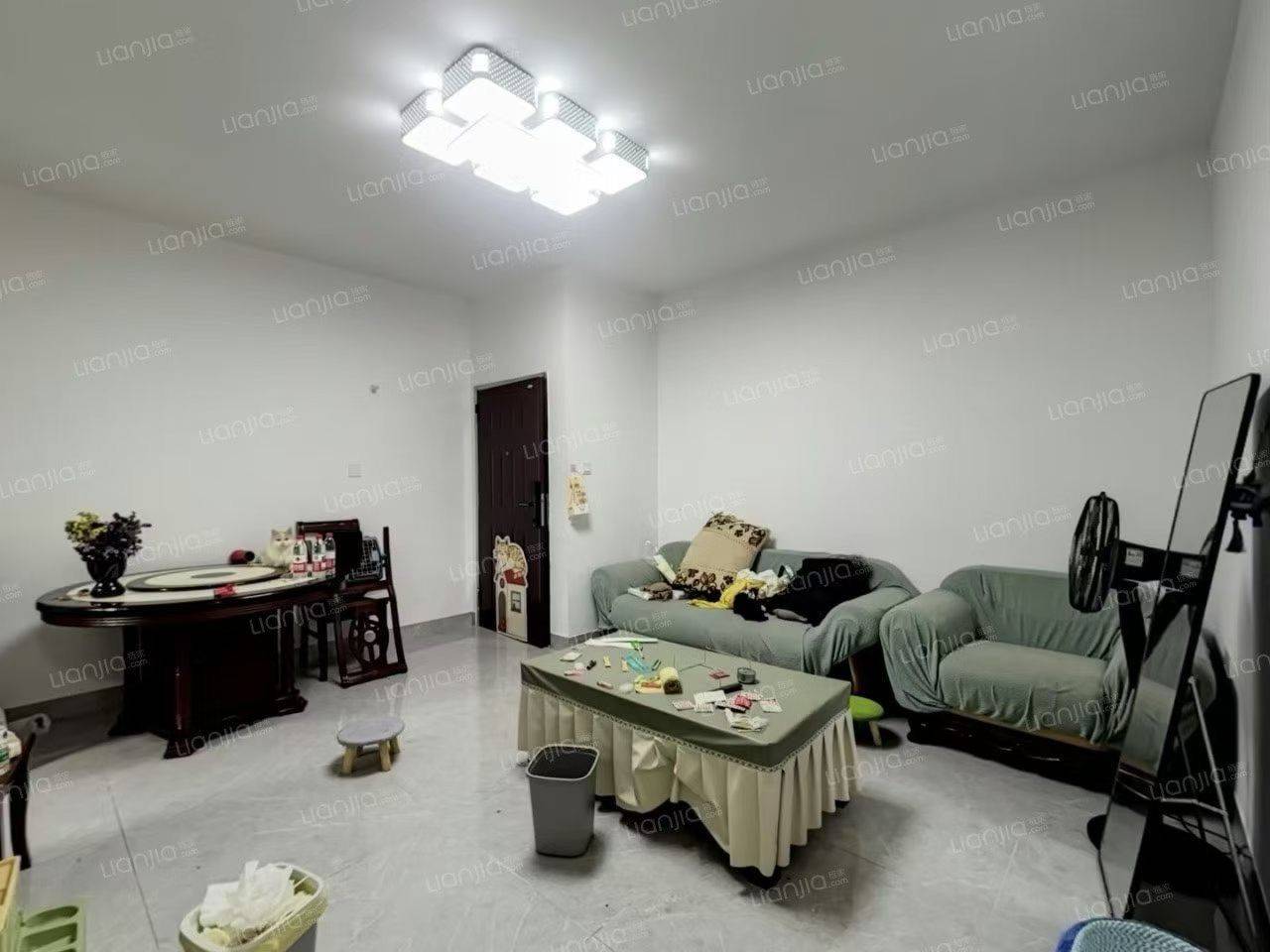 A.冬拾初整租房源3