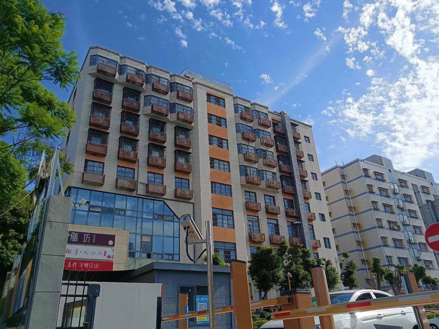 Xiamen Huli | 华特商贸大楼_4