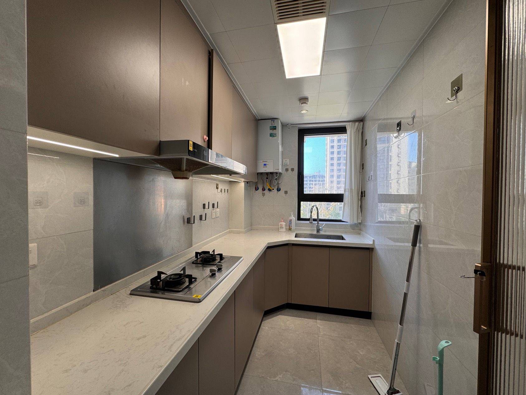 Pudong 铁建嘉苑-9号楼