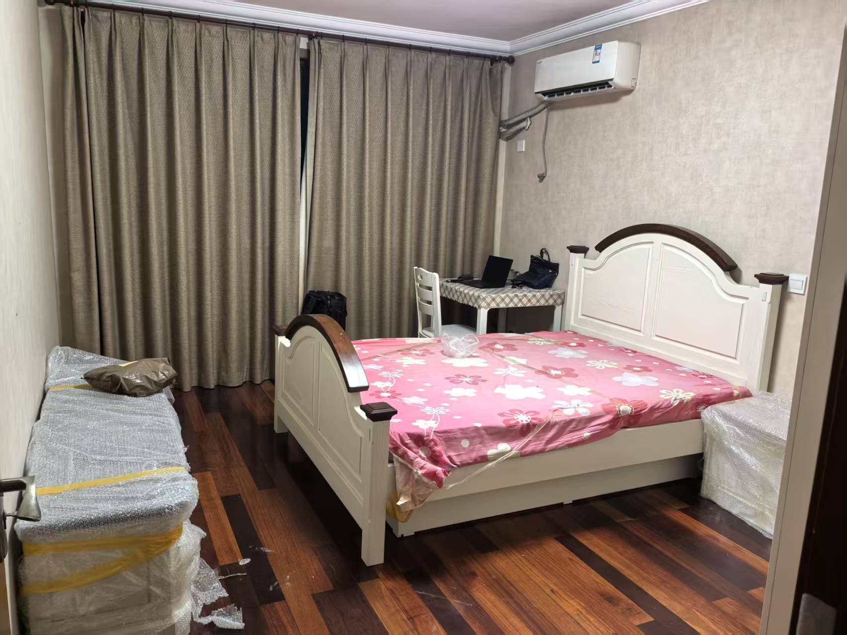 乖宝宝逛商场整租房源2