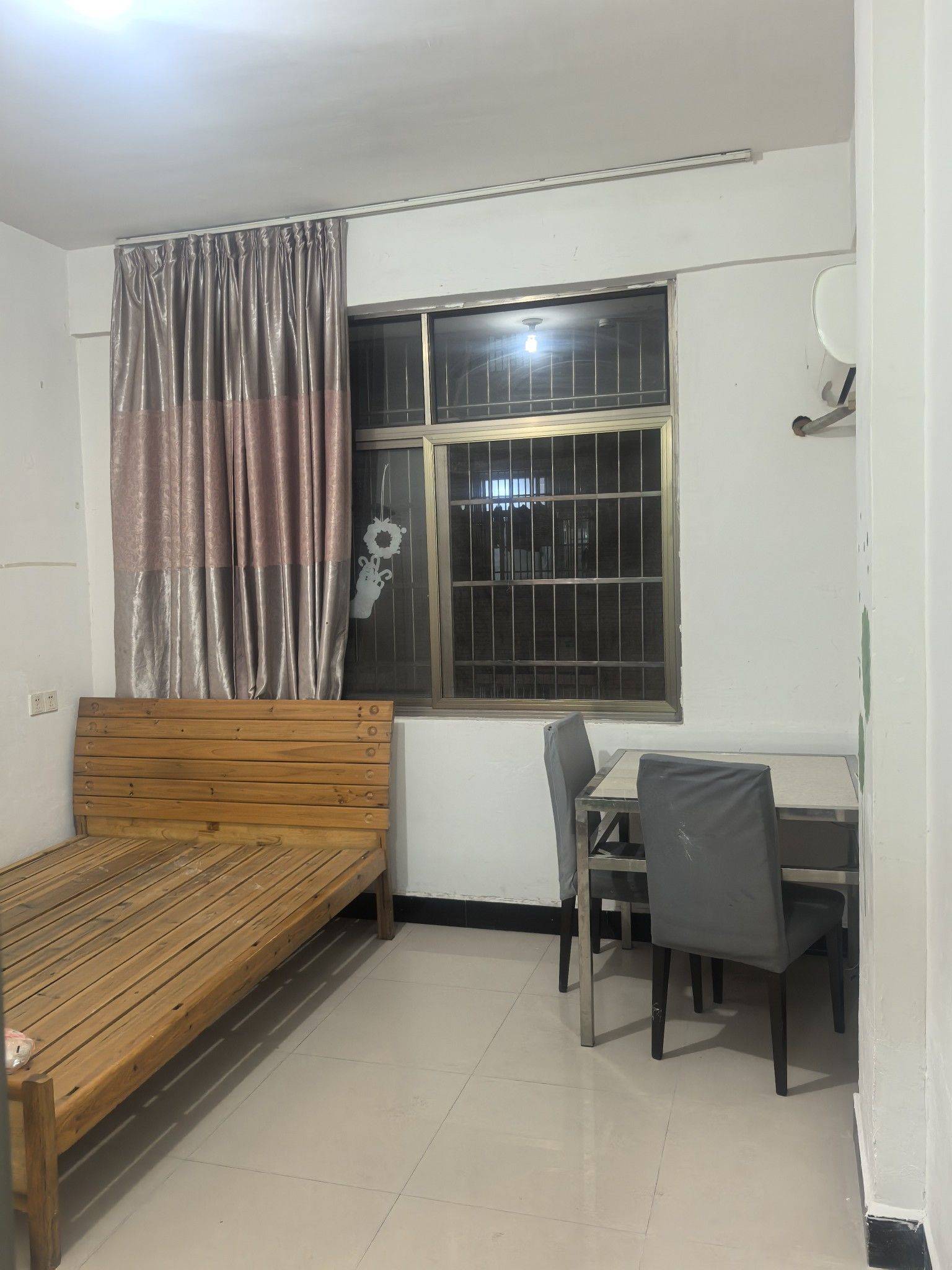 飞舞的雪花整租房源1