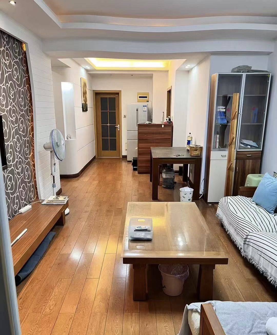 温馨小窝-干净治愈-不限性别-慢时光-宠物友好