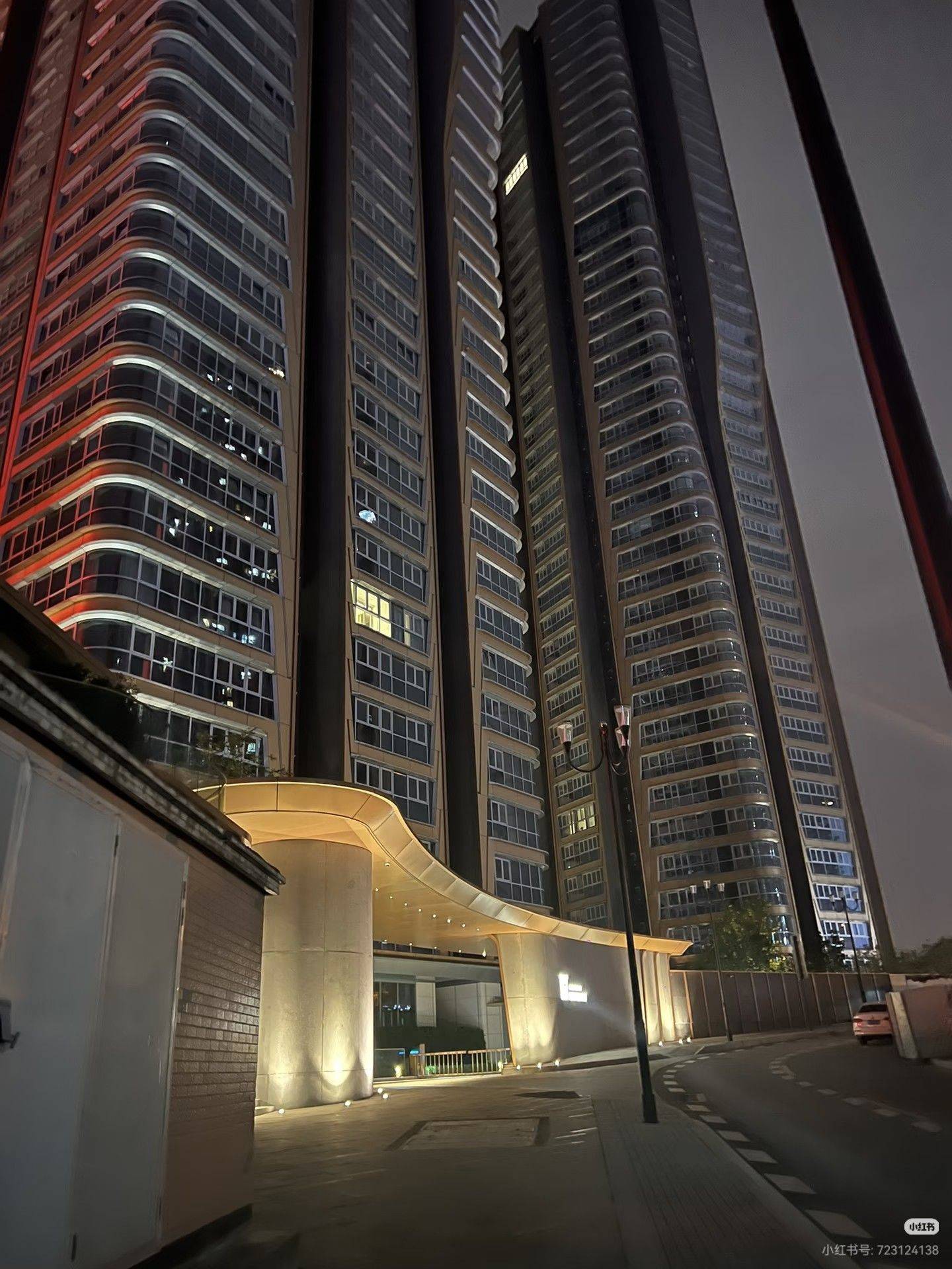 Yuzhong 国浩·云里(重庆解放碑洪崖洞店)