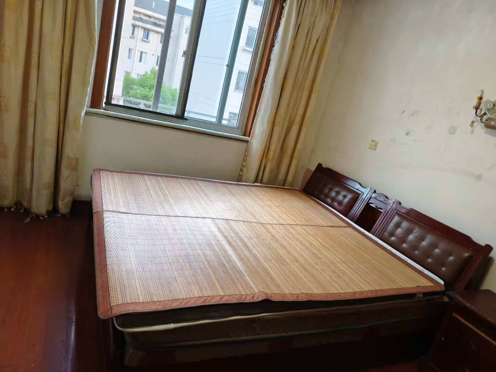 Huqiu 阳山花苑1区-67号楼