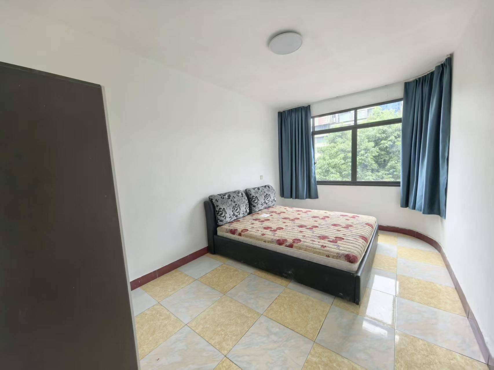 Guiyang Qingzhen City | 盈捷·CinemaSUitesHoTel·巨幕影院酒店(云岭中路清镇职教城店)_4