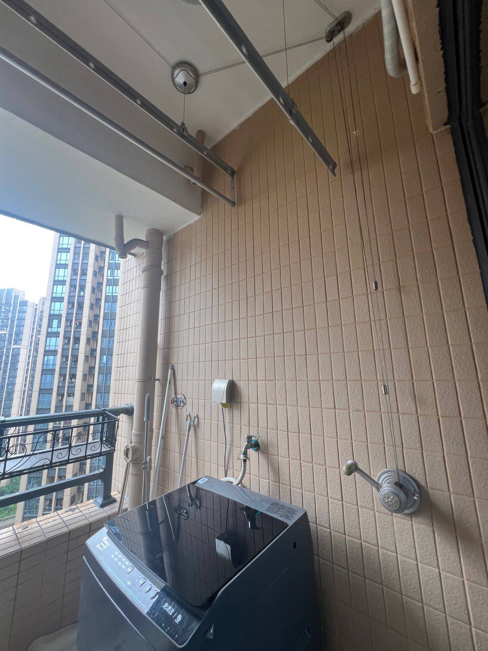 Shenzhen Longgang | 爱联地铁站名居广场_4