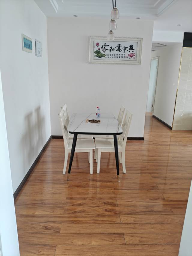 觀山湖 中铁逸都国际-B区